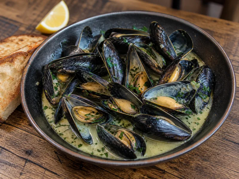 Danie Cozze al Vino Bianco