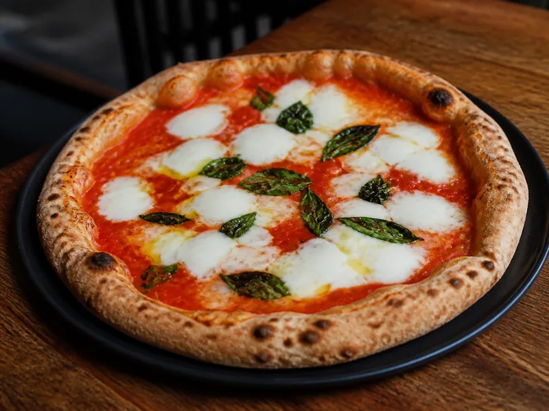 Danie Pizza Buffalo