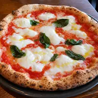 Danie Pizza Di Bufala