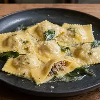 Danie Ravioli z perliczką