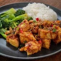 Danie Tofu w sosie tamaryndowym