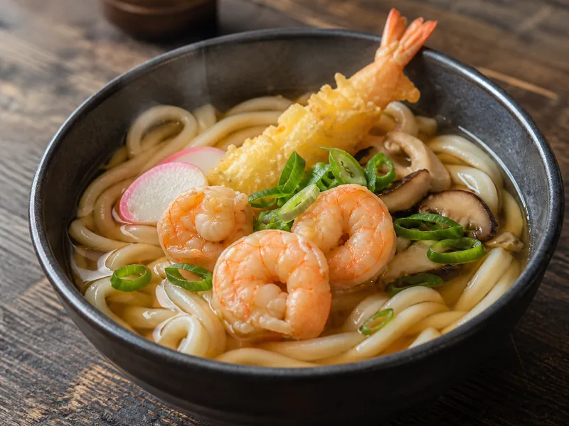 Danie Udon z krewetkami