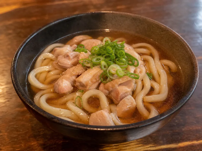 Danie Udon z kurczakiem
